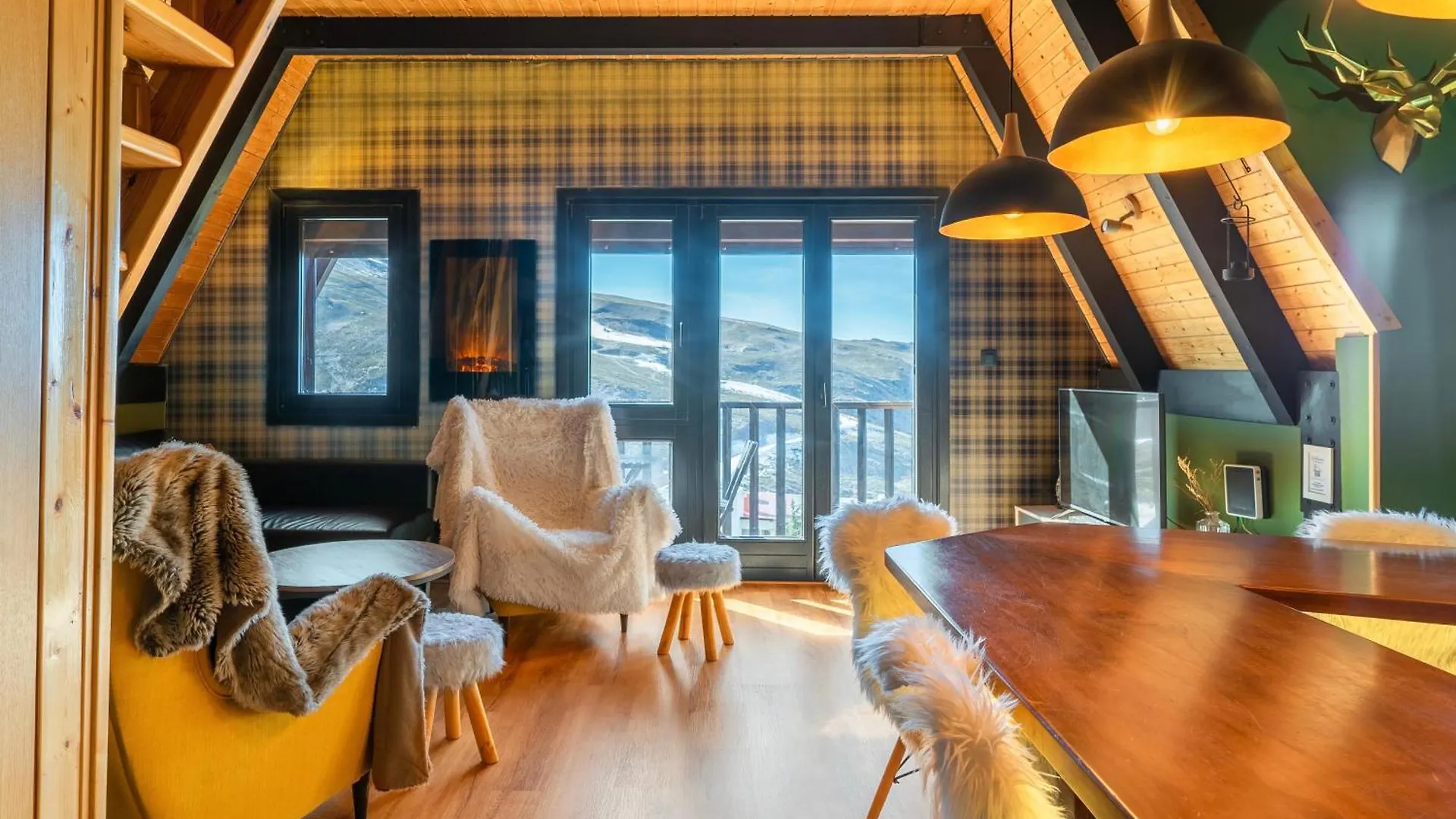 Penthouse In The Clouds & Parking Apartamento Serra Nevada